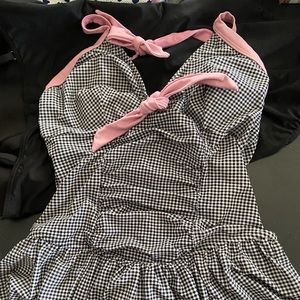 Skirted one piece swimsuit